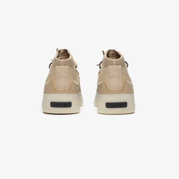 Der Fear of God adidas Athletics 1 Basketball Clay von hinten
