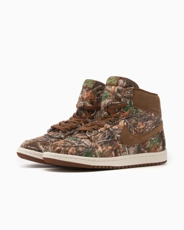 Nike Jordan Air Ship Realtree Camo schräg