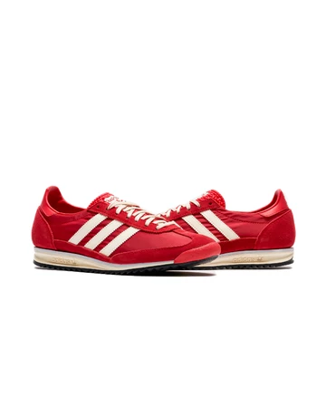 Der adidas SL 72 Better Scarlet
