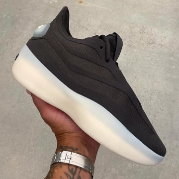 Fear of God Athletics x adidas II Basketball Night Brown Innenseite