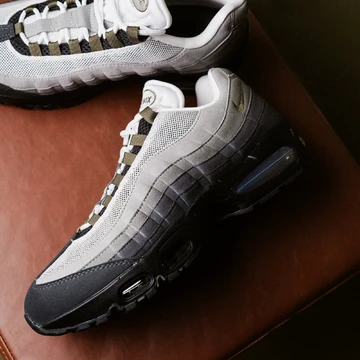 Nike Air Max 95 OG Black Medium Olive Mood 1