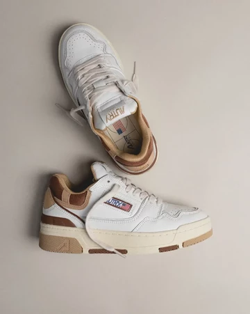 Autry CLC Cognac Beige von oben - Bild von Asphaltgold