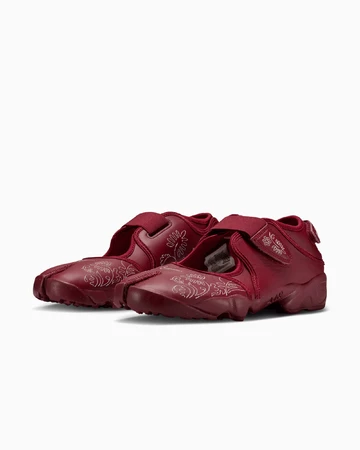 Nike Air Rift Botanical Team Red Paar seitlich