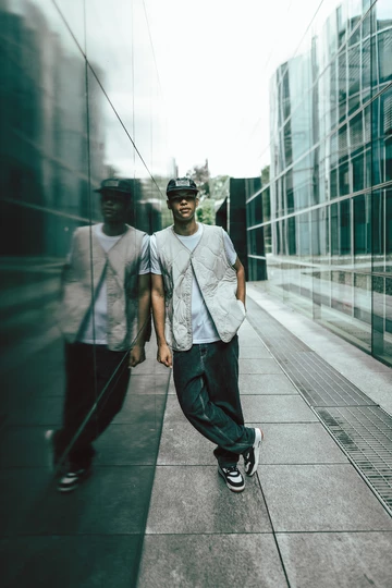 Jordan 4 RM - on feet Bilder und weitere Infos