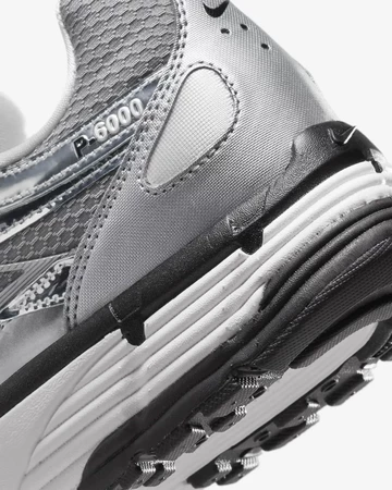 Nike P-6000 Metallic Silver Sail Detail Ferse
