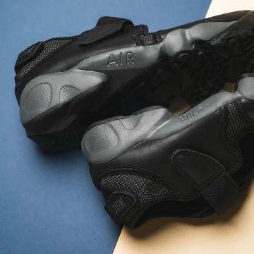 Nike Air Rift Black Iron Grey Mood 2