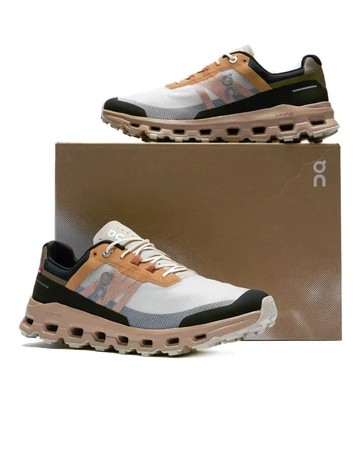 On Running Cloudvista Sand Dune Box