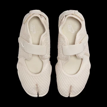 Nike Air Rift Light Orewood Brown von oben