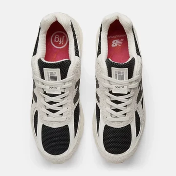 Joe Freshgoods New Balance 990v4 1998 Pack Intro von oben