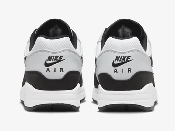 Air Max 1 Black Pure Platinum von hinten