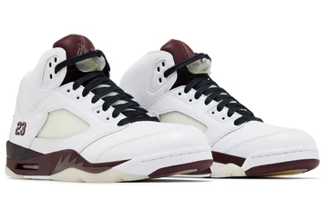 A Ma Maniére x Nike Air Jordan 5 Violet Ore schräg