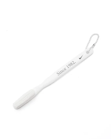 Air Force 1 Low Triple Black Jewel - Bürste