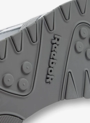 JJJJound Reebok Classic Nylon Grey
- Sohle Detail