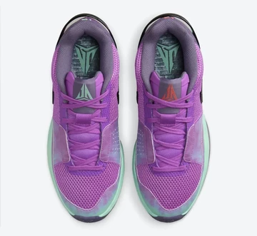 Nike Ja 1 Christmas von Oben