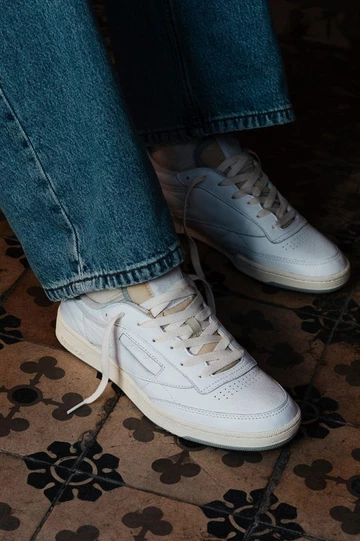 solebox Reebok Club C 85 Vintage Lookbook On Feet von Vorne