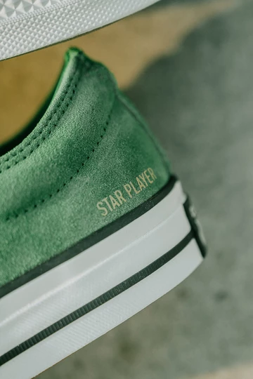 Details des Converse Star Player 76