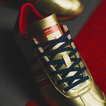 43einhalb Bilder vom adidas Country OG Gold Metallic Details