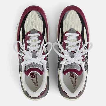 New Balance 990v6 Dark Ember von oben