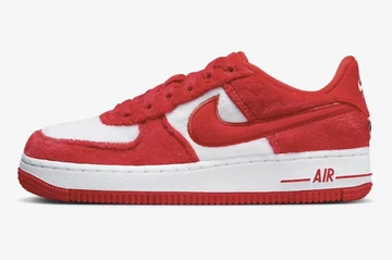 Nike Air Force 1 Low Valentine's Day Außenseite