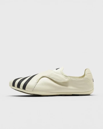 Pharrell Williams x adidas Vario Flat Earther Core Black Außenseite