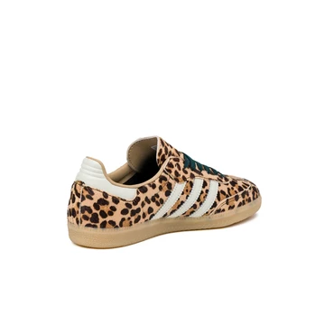 adidas Ivory Leopard Pack schräg