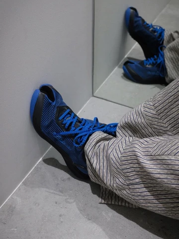 Kiko Kostadinov x Asics ILARGI FF Blue getragen