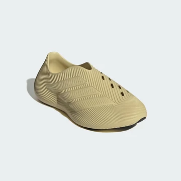 adidas Purechill Slide Golden Beige schräg