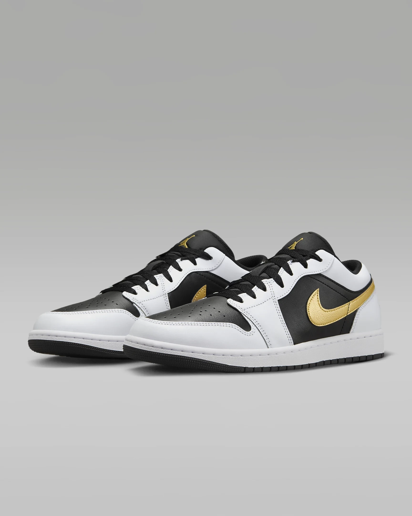 Nike sneakers gold swoosh best sale