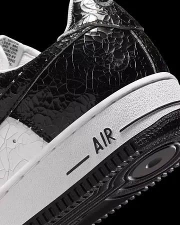 Nike Air Force 1 '01 Cracked Leather Black