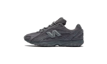 New Balance 204L Magnet