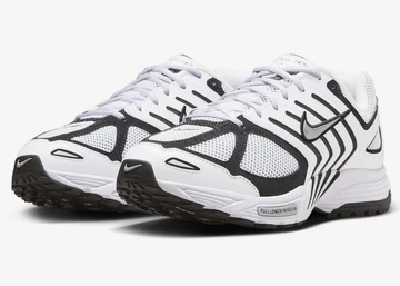 Nike Air Pegasus 2k5 White Black von schräg außen