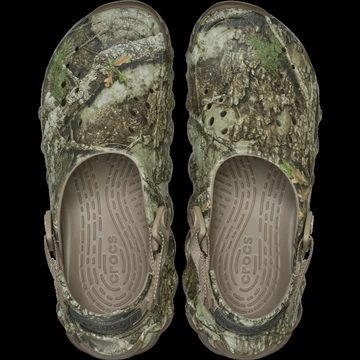 Realtree x Crocs Camo Pack von oben