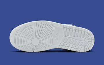 Jordan 1 Low Football Grey Sohle