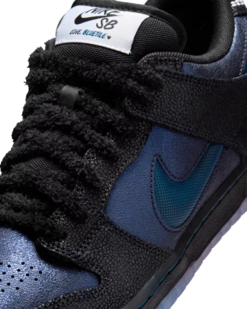 Bluetile x Nike SB Dunk Low Pitch Blue Upper Details