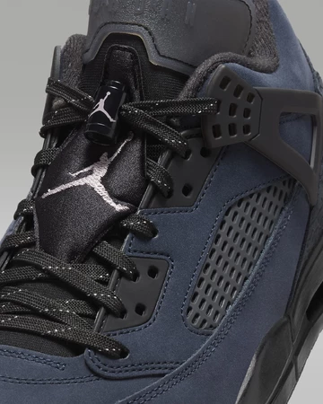 Jordan Spizike Low Dark Obsidian Detailbild