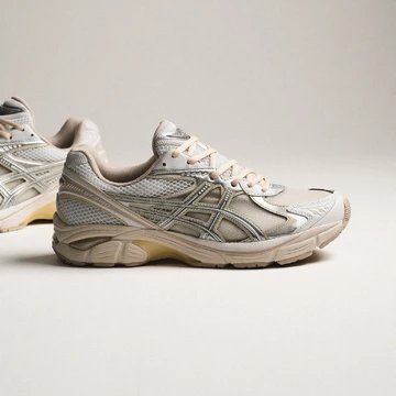 Above the Clouds x Asics GT-2160 Metallic Silver Pack Außenseite