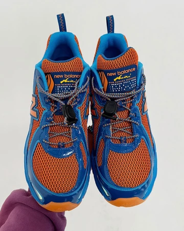 Aminé x New Balance 740v2 Benson Tech von oben schräg