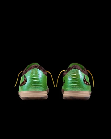 Travis Scott x Nike Phantom 6 Low Indoor von hinten