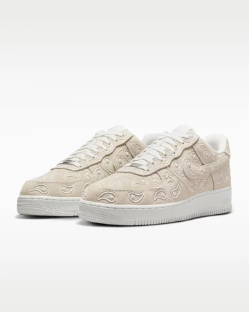 Air Force 1 Paisley Summit White schräg