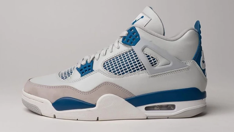 Air Jordan 4 Military Blue - everything you need to know about the sneaker!