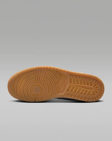 Jordan 1 Low Midnight Navy Neutral Grey Sohle