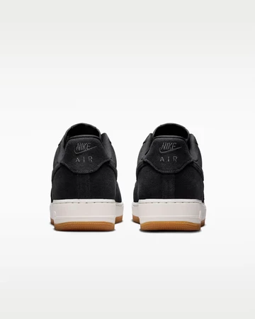 Nike Air Force 1 07 LV8 Black Denim von hinten