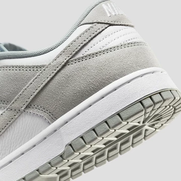 Dunk Low Light Pumice Detailbild