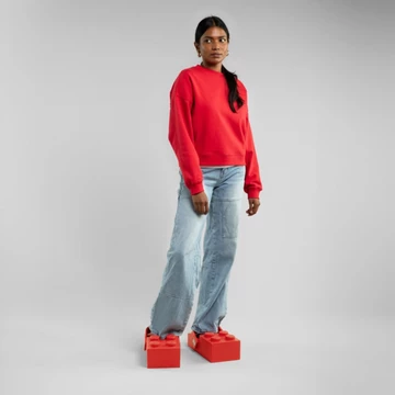 LEGO® x Crocs Brick Clog Bright Red getragen 2