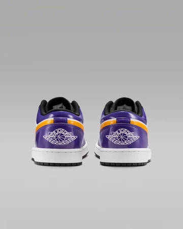 Air Jordan 1 Low SE Lakers von hinten
