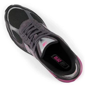 New Balance 2010 Black & Pink Heat Upper