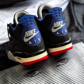 Jordan 4 Rare Air Mood