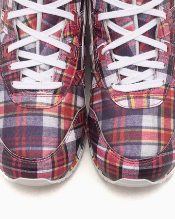 Comme Des Garçon Shirt x Asics Gel-Lyte III 07 Print A Details