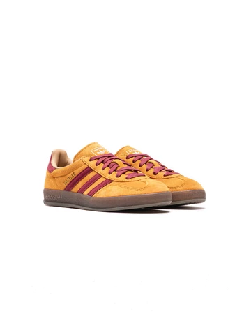 adidas Gazelle Indoor Craft Ochre Paar schräg seitlich