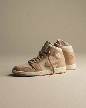 Der Jordan 1 Mid Legend Light Brown fotografiert von Asphaltgold